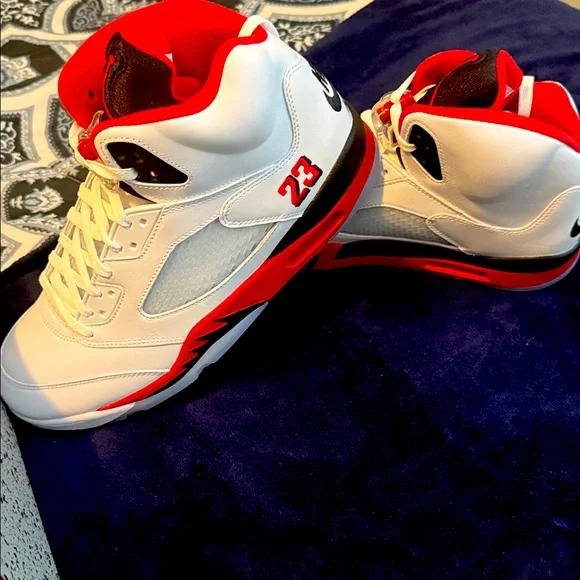 Air Jordan 5 Retro Brand New Size 13 - Picture 3 of 5